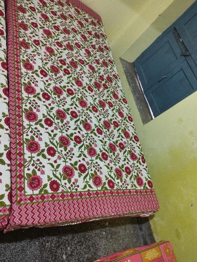 Sri Viswanatham Guest House 瓦拉纳西 外观 照片