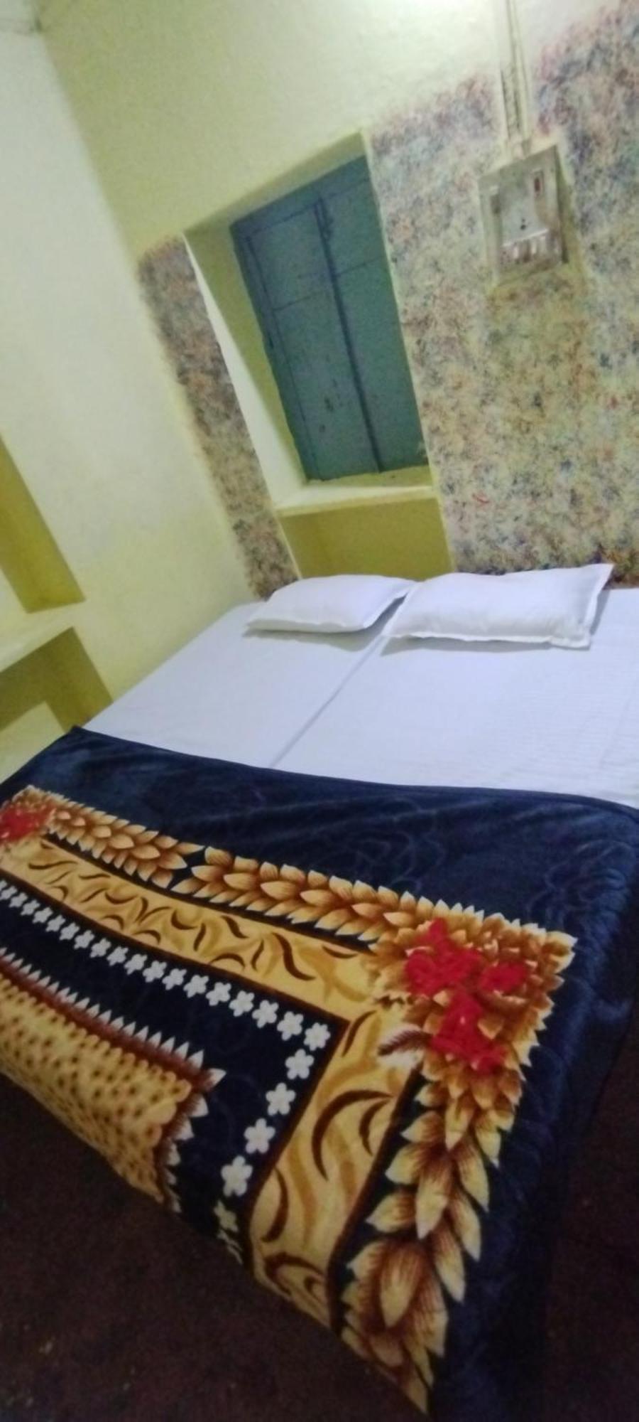 Sri Viswanatham Guest House 瓦拉纳西 外观 照片